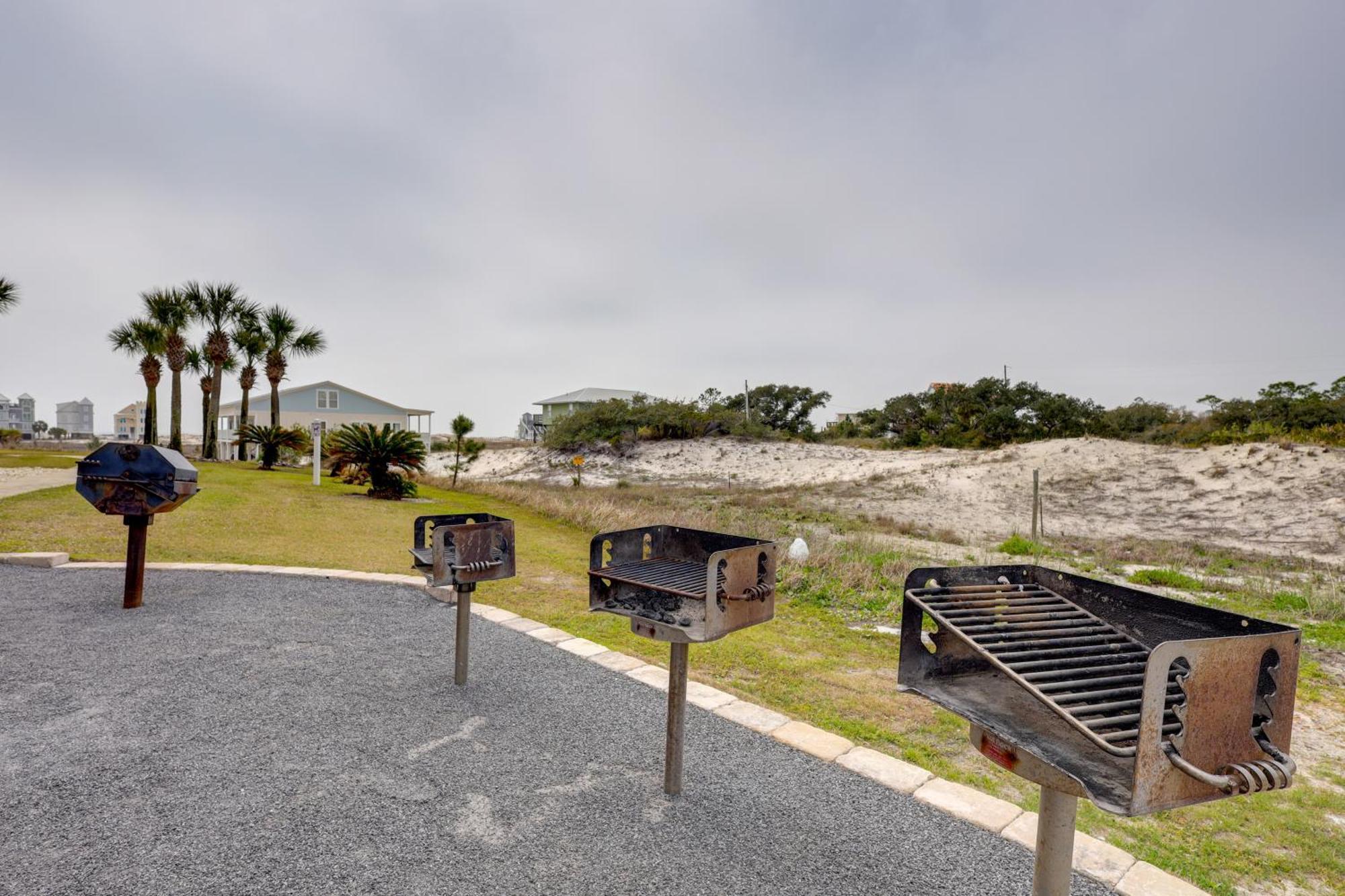 Gulf Shores Condo With Balcony 2 Mi To Fort Morgan! Bagian luar foto
